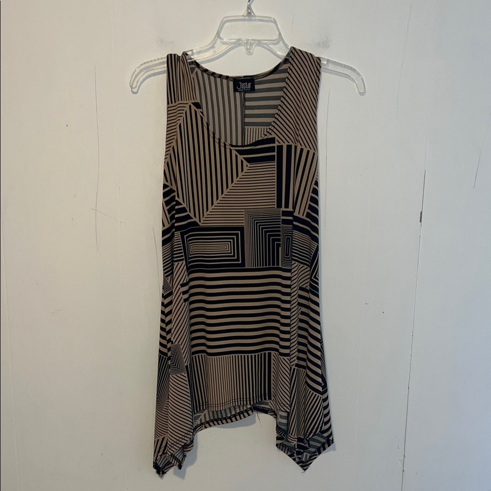 Jostar Chic Asymmetrical Geometric Tunic in Black and Tan 072726